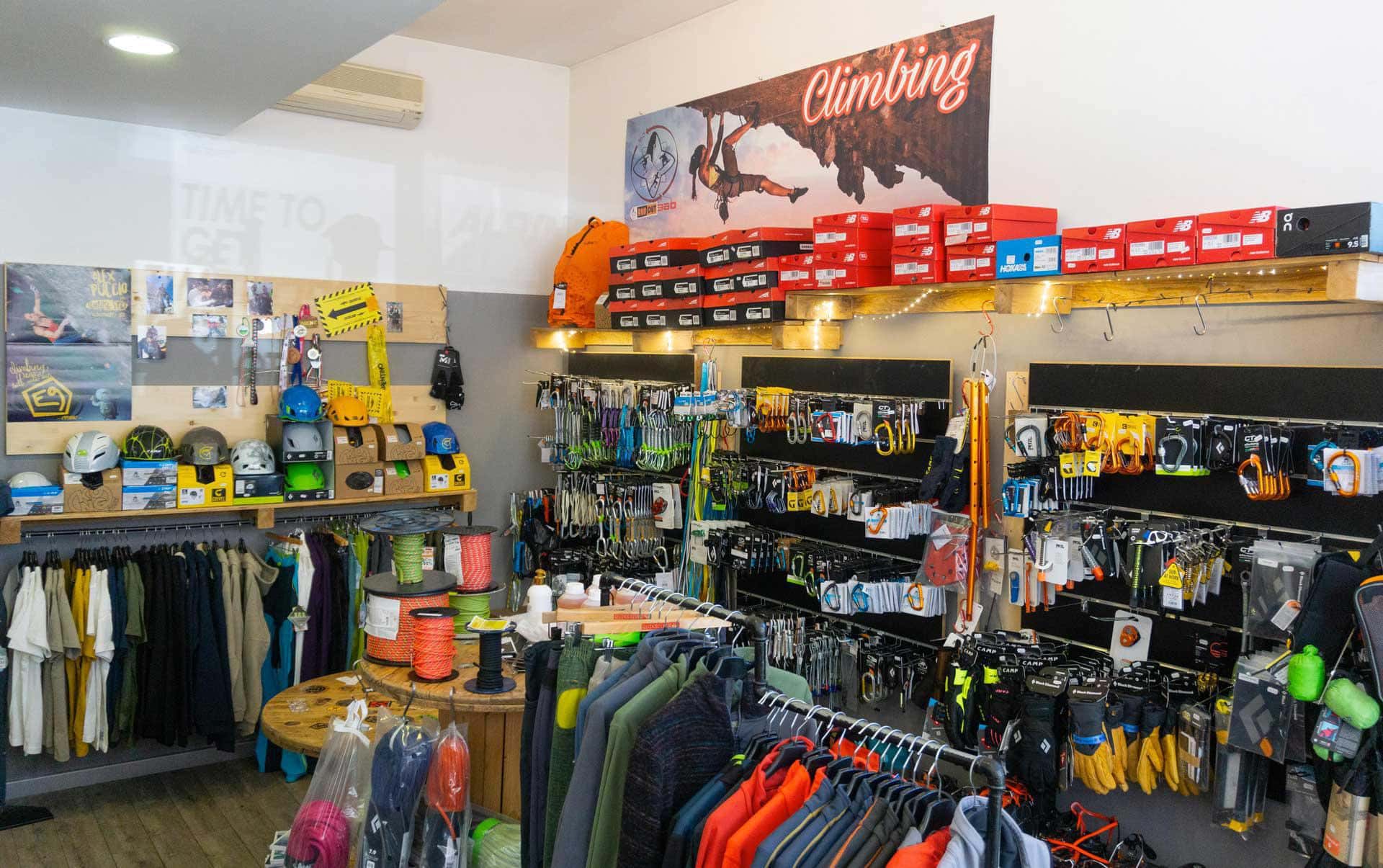 Chi siamo - RUNOUT - Outdoor Division - Articoli Sportivi e Outdoor