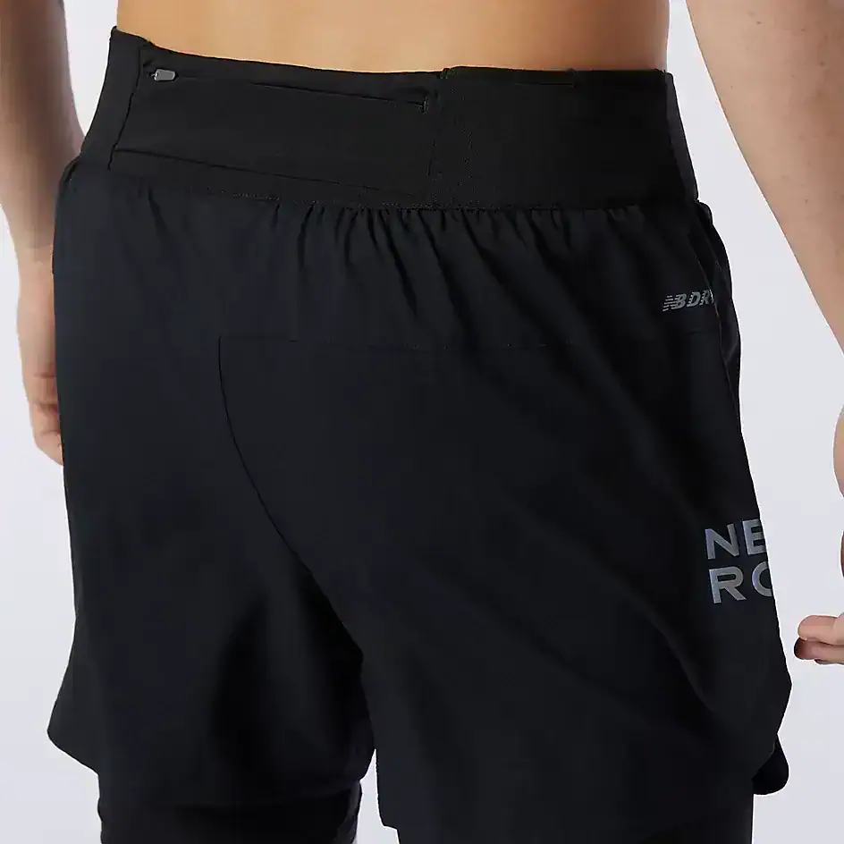 NEW BALANCE Q SPEED FUEL 2 IN 1 5 INCH SHORT pantaloncini running uomo -  RUNOUT